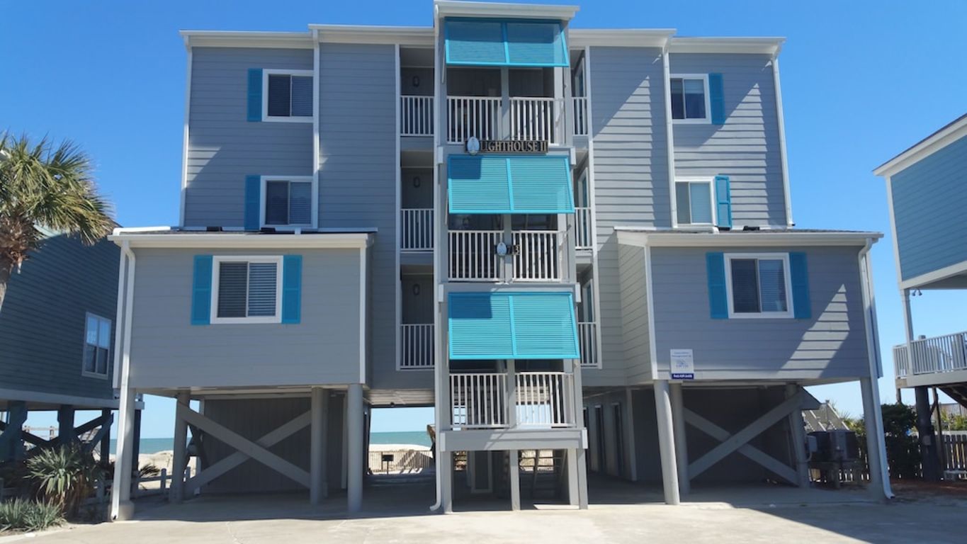 LUX, PRIVATE OCEANFRONT! 5 STAR! LG BALCONY! 5 STAR! BOOKING FOR SPRING/SUMMER! photo