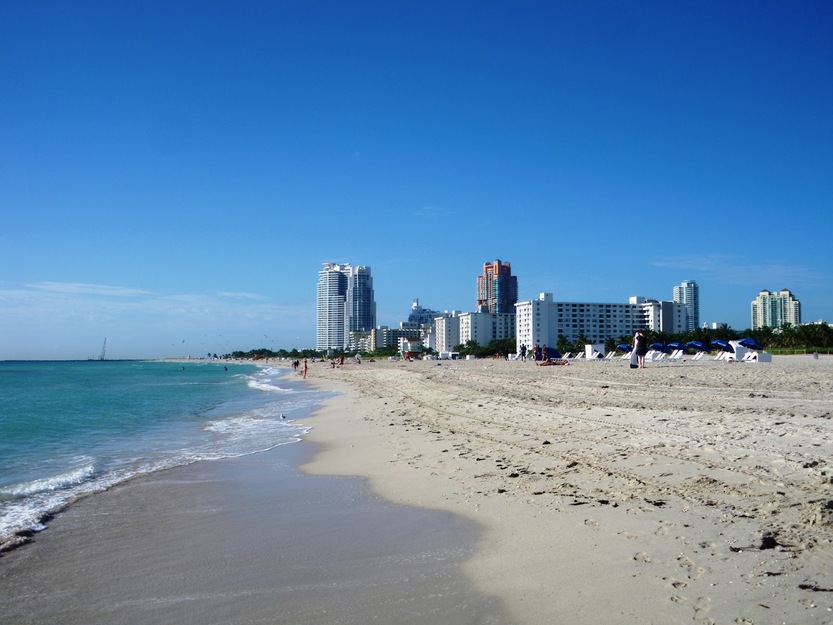 12th Street Beach - gay beach in Miami - TravelGay - Travel Gay