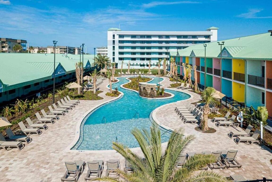 Beachside Hotel and Suites photo