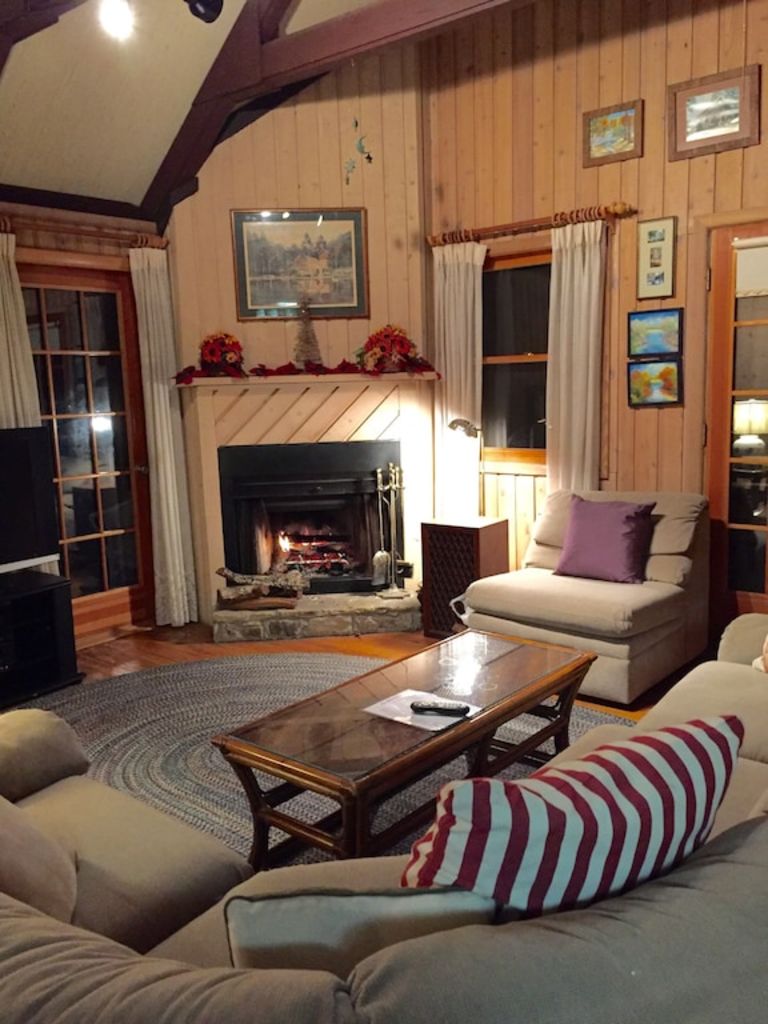 Spacious Lakefront Chalet Near Callaway Gardens & Roosevelt State Park photo