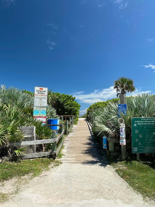 Entrance to Bonsteel Park Beach Florida