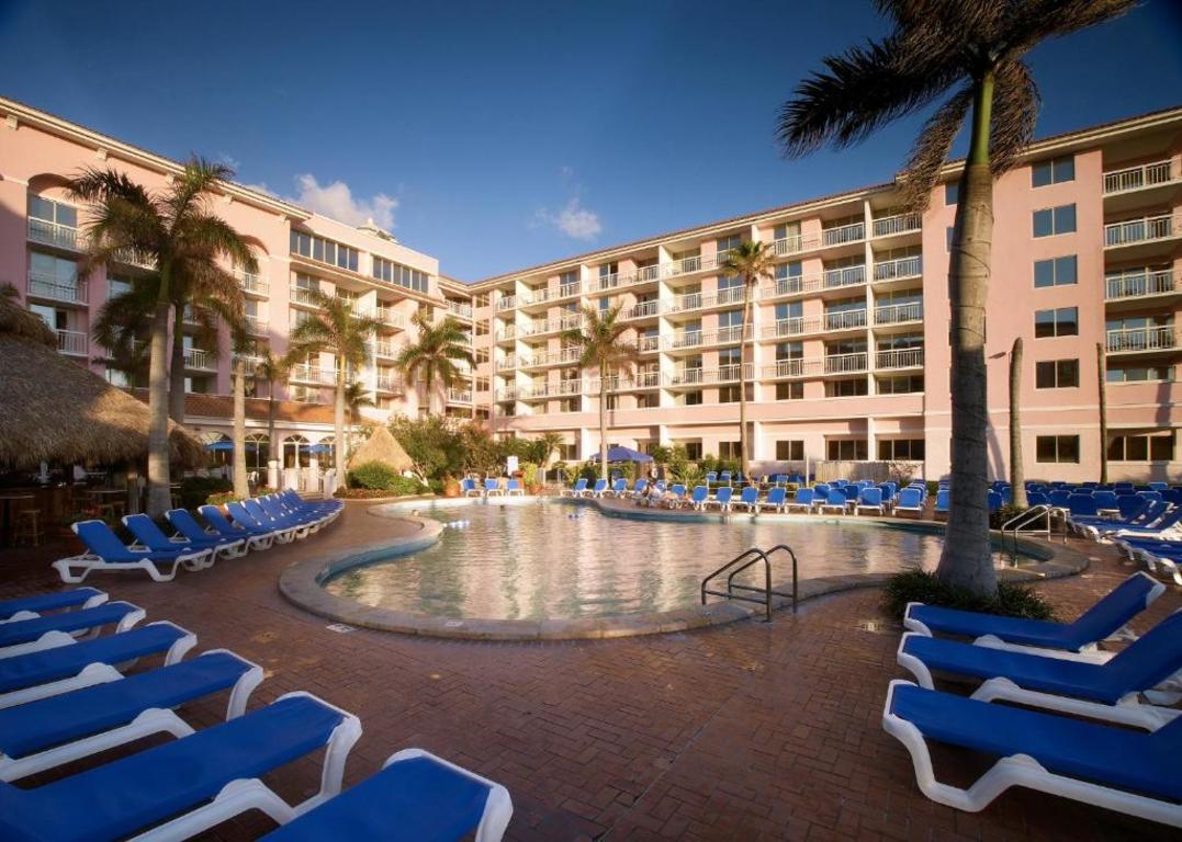 Palm Beach Shores Resort and Vacation Villas photo