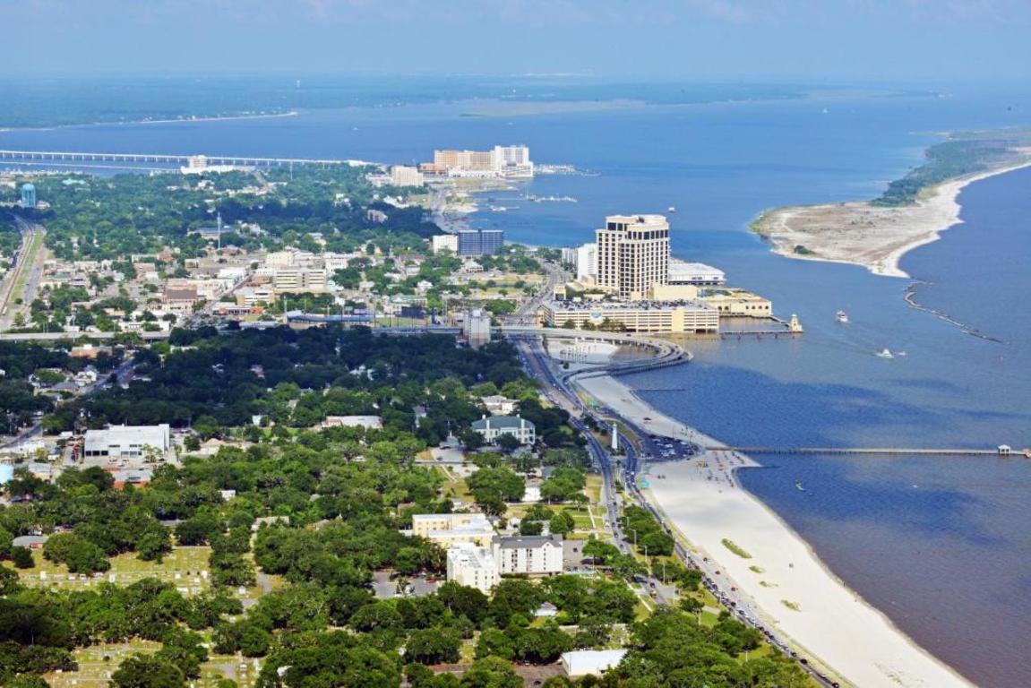 Hampton Inn Biloxi Beach Boulevard photo