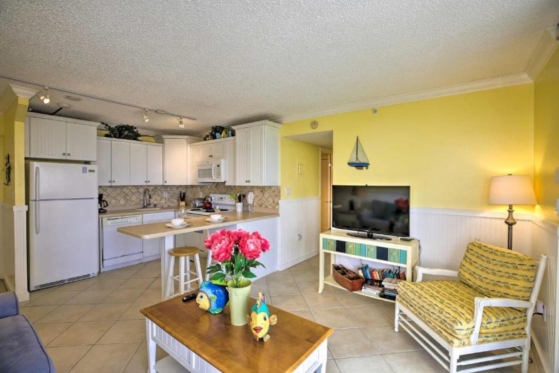 Lovers Key Condo with Pool, Perfect for Couples photo