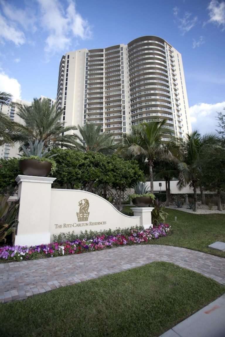 Multi-Million Dollar Ritz-Carlton Residence, Singer Island, Palm Beach, Florida photo