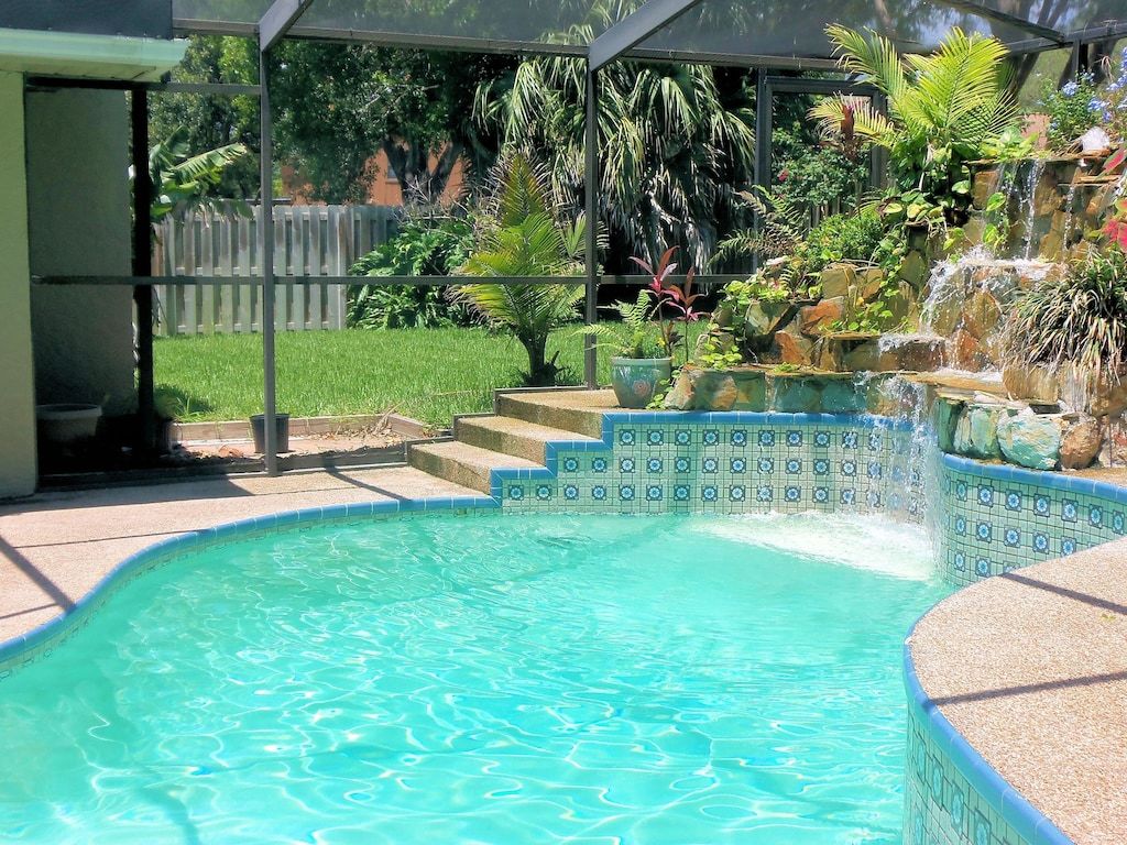 Surprise Discount! (look inside). Private heated pool and beaches photo