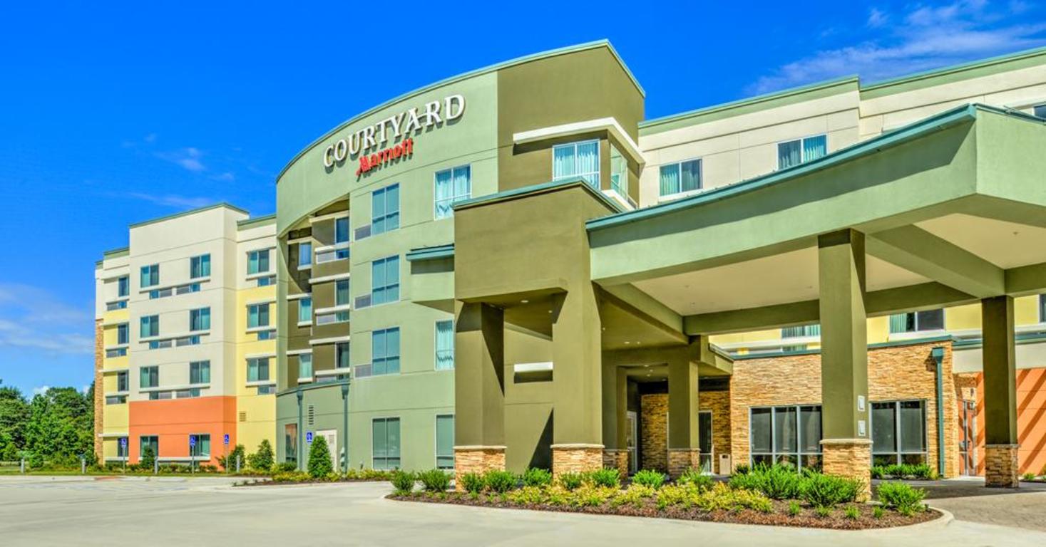Courtyard by Marriott Lake Charles photo