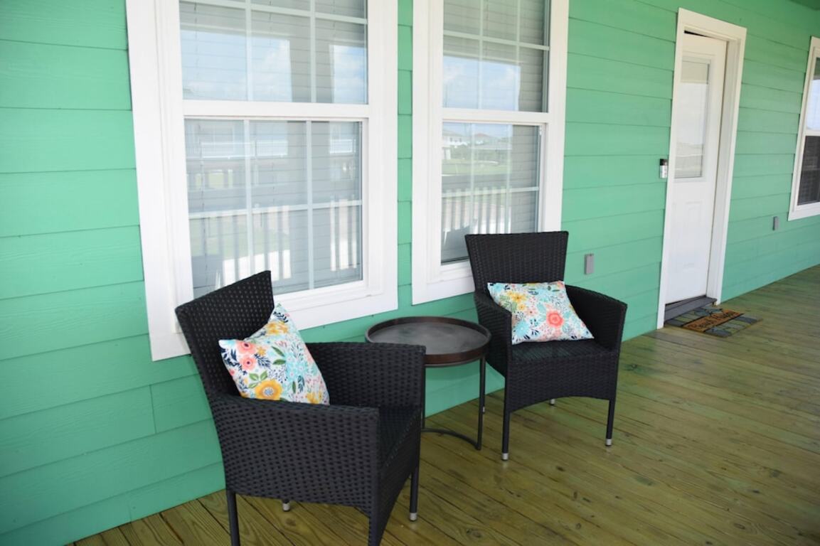 Beautiful Waterfront Home, Minutes from the Beach, Calcasieu Lake and Casinos! photo