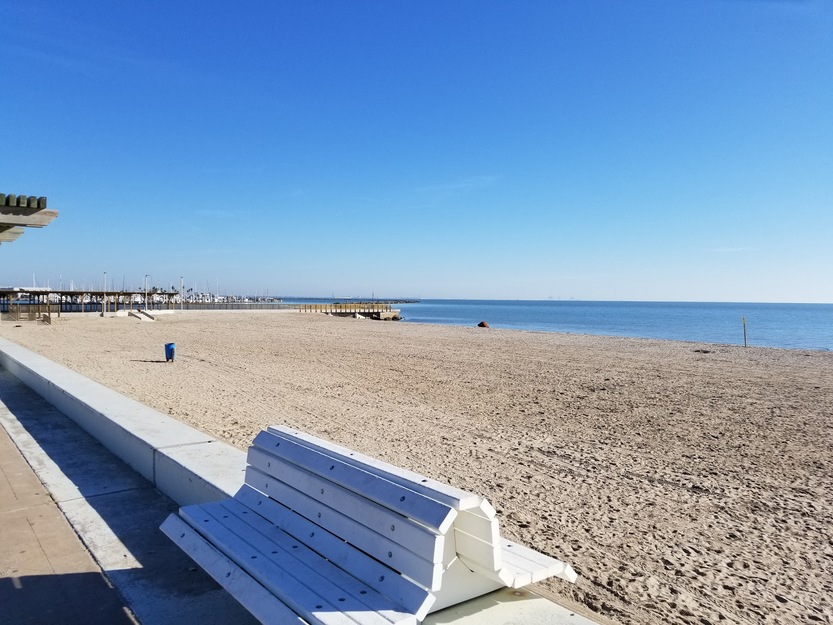 Beach bench