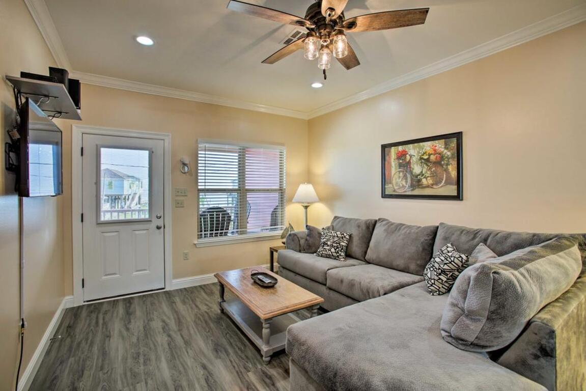 Newly Built House with Lake Pontchartrain Access photo