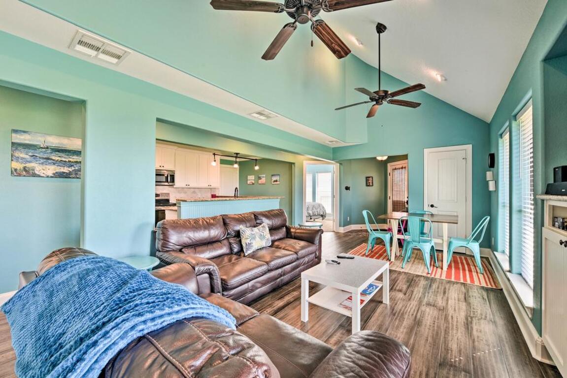 Matagorda Townhome with Deck, Views, Pool Access photo