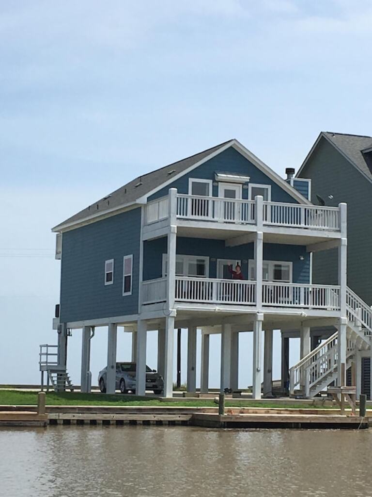 Matagorda Riverfront Retreat-WiFi, Smart TVs, ESPN, Ample Parking & 20' Lit Pier photo