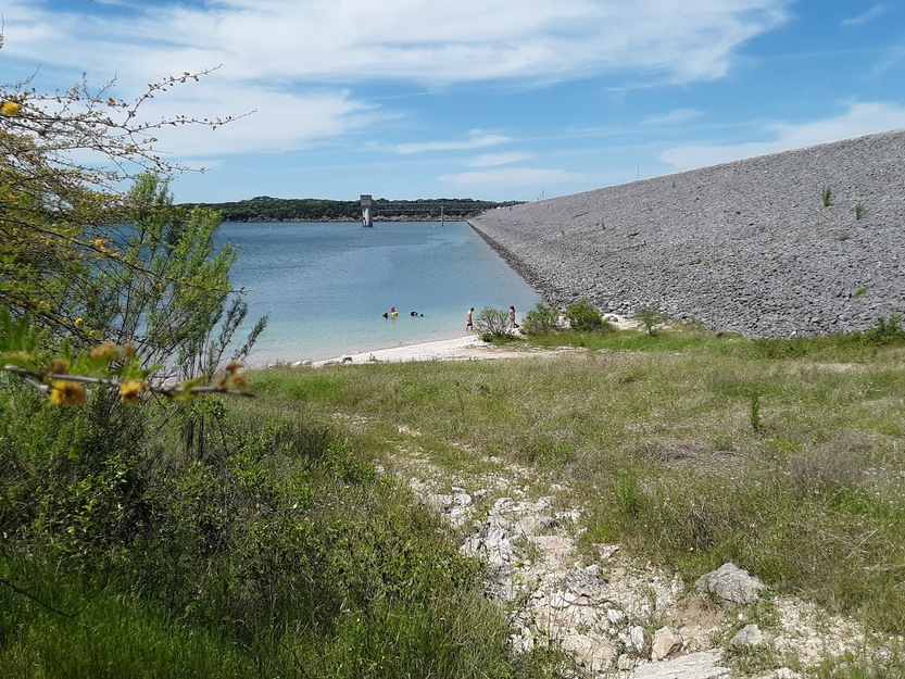 Dam on Canyon Lake