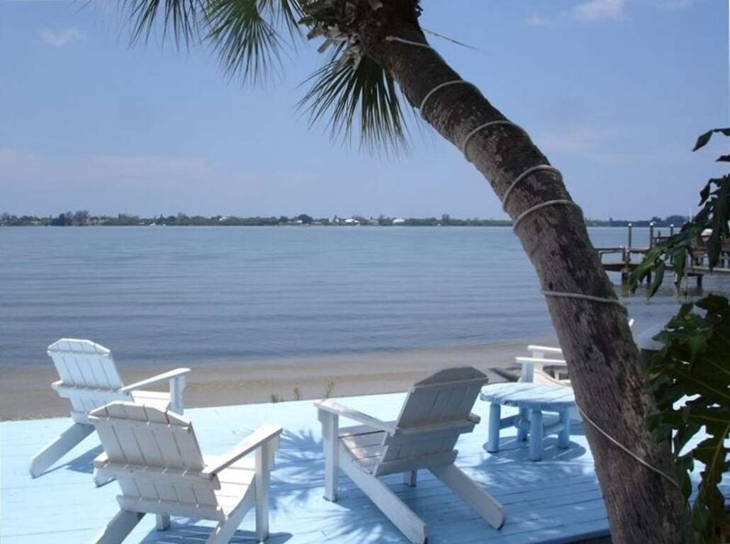 Waterfront - Bonfires - Tiki Bar - Sunset Deck - Fishing Dock photo