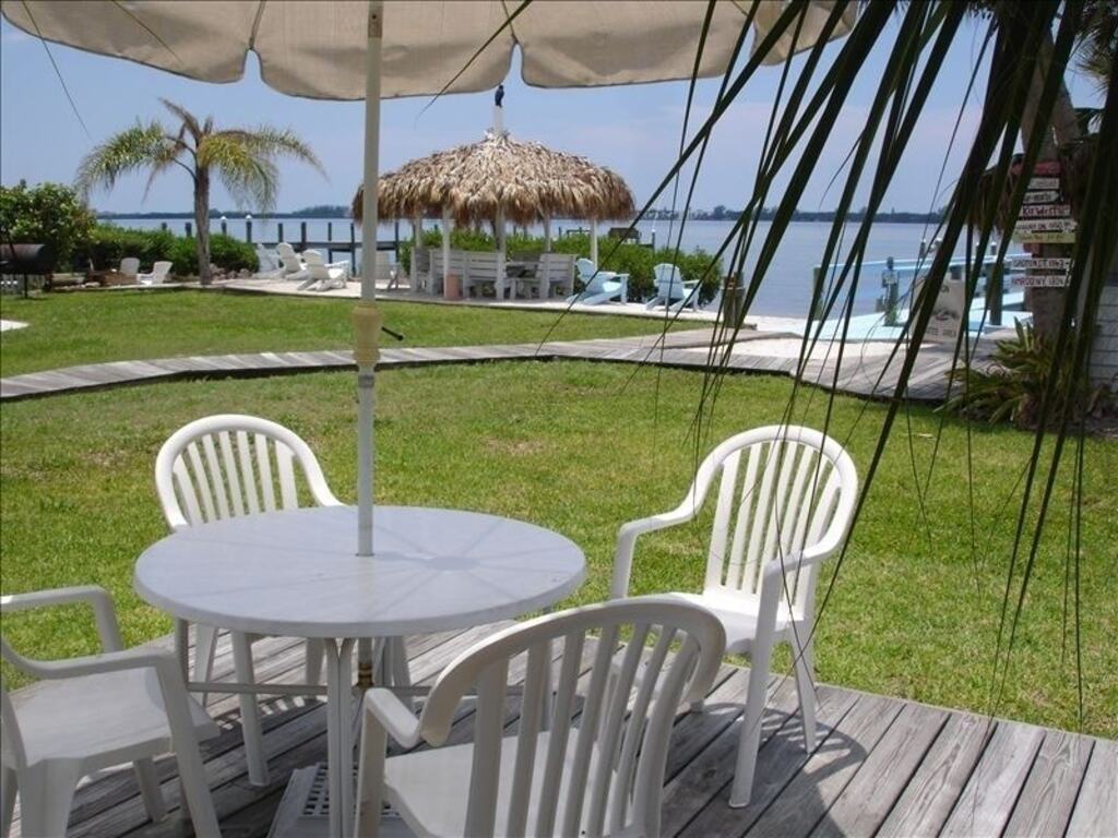 Waterfront - Bonfires - Tiki Bar - Sunset Deck - Fishing Dock photo