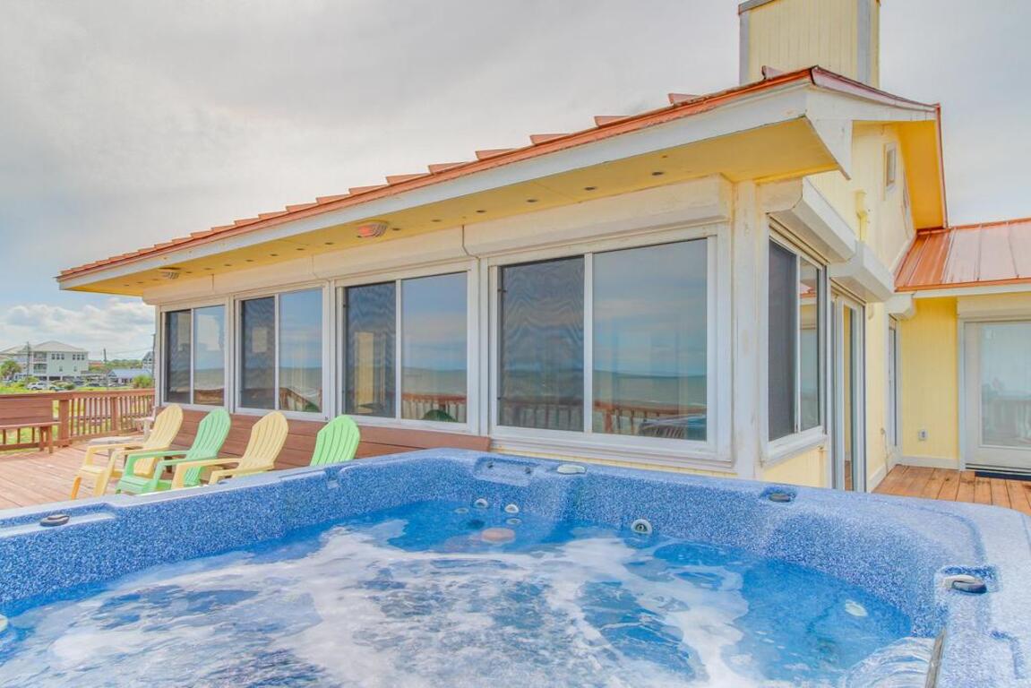 Buns in the Sun - 4 Bed 3 Bath Vacation home in St. George Island photo