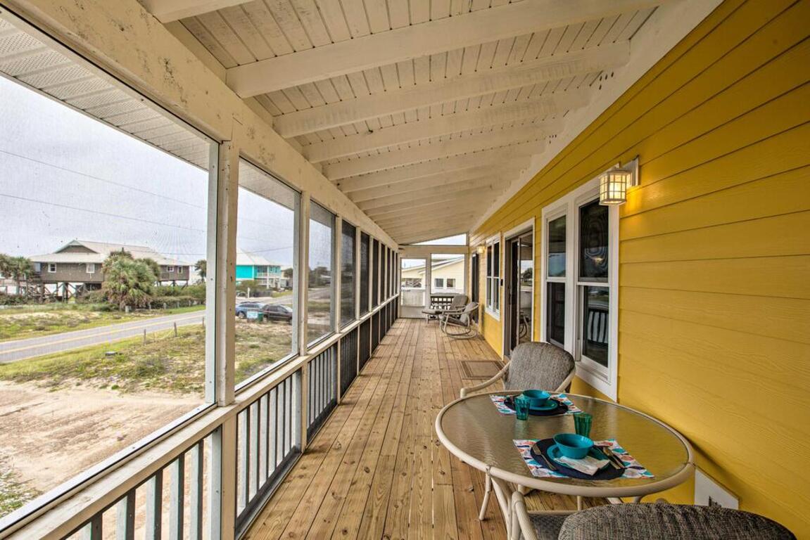 Pet-Friendly Island Getaway - Prime Location! photo