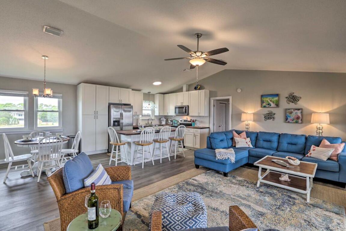 Pet-Friendly Island Getaway - Prime Location! photo