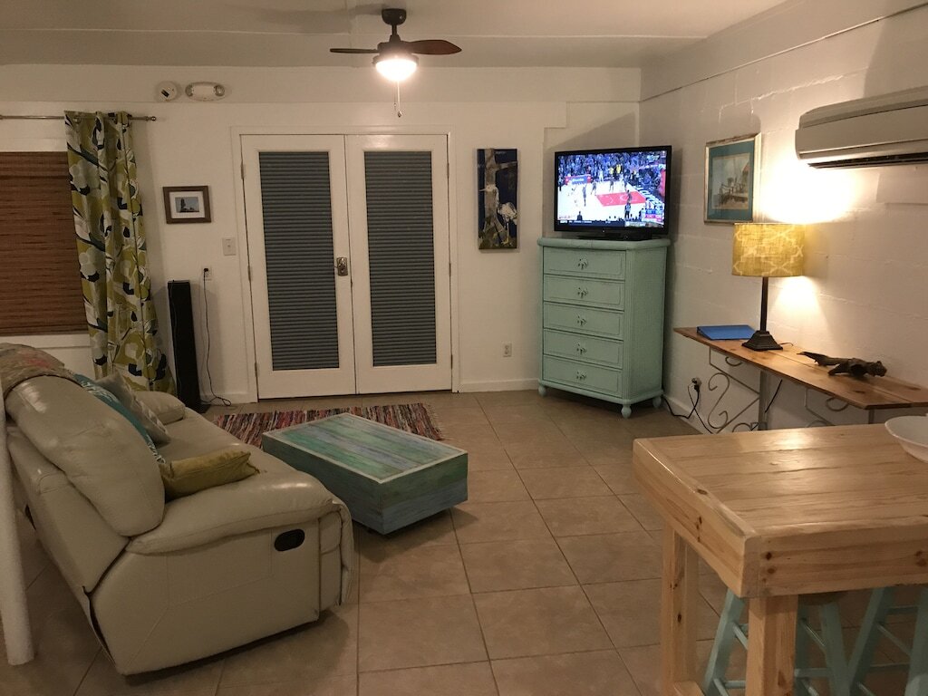 “POMPANO” Beach studio. Perfect Couple's Getaway. Steps to the beach photo