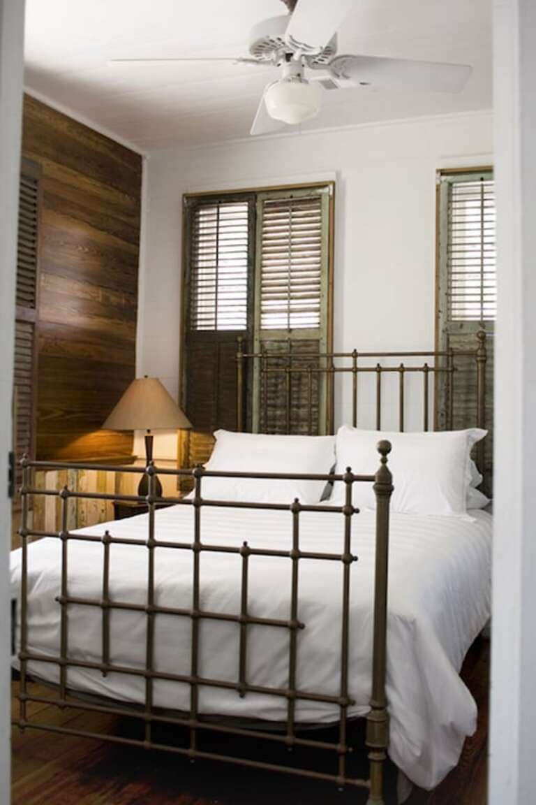 Relax on our deck! Wifi/Self Check in-out, Close walk to bars & restaurants photo
