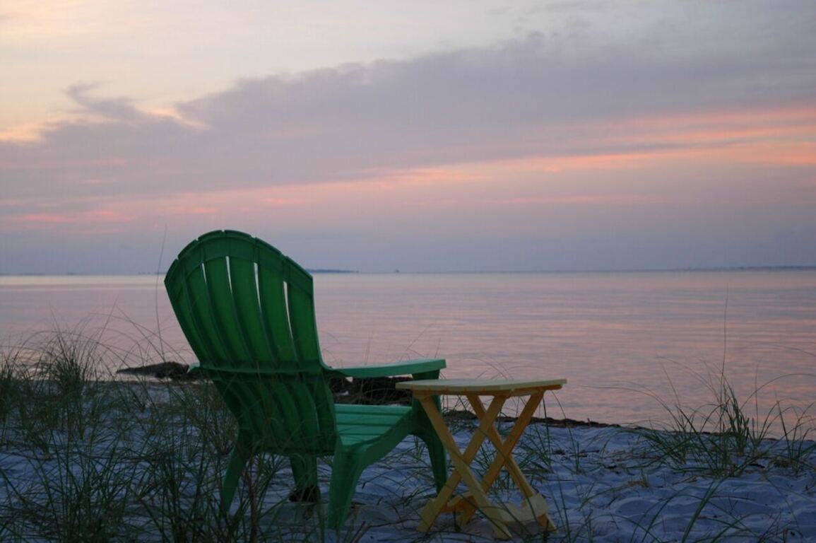 Tranquil Winds Beachfront House photo