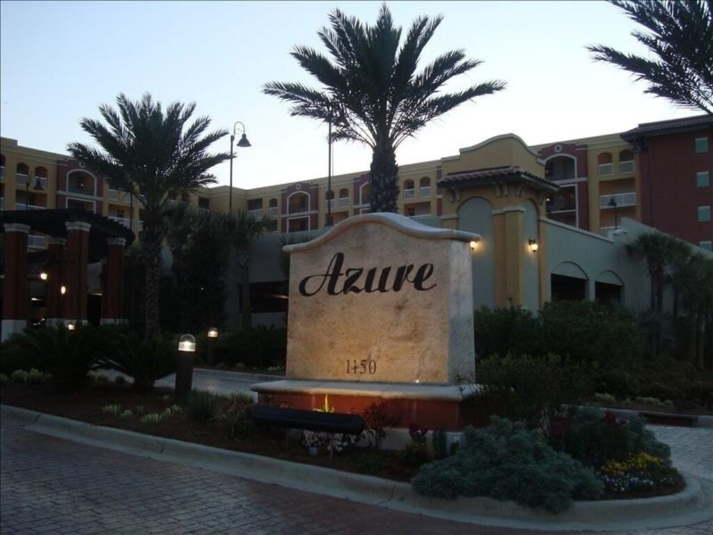 Never received less than 5 stars! Luxury 4 BR 3 BA Beachfront Condo photo