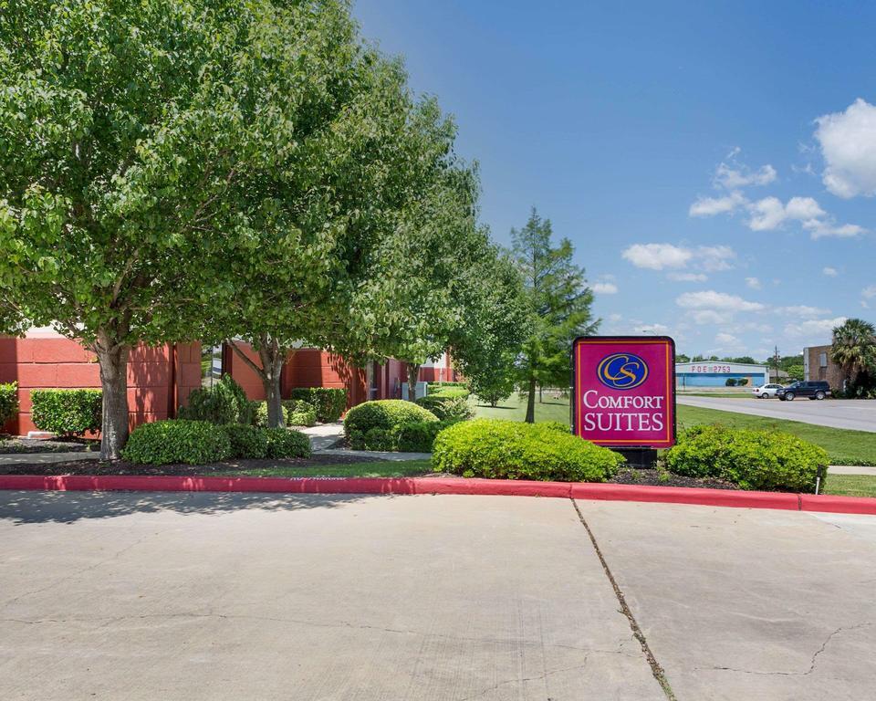 Comfort Suites La Porte photo