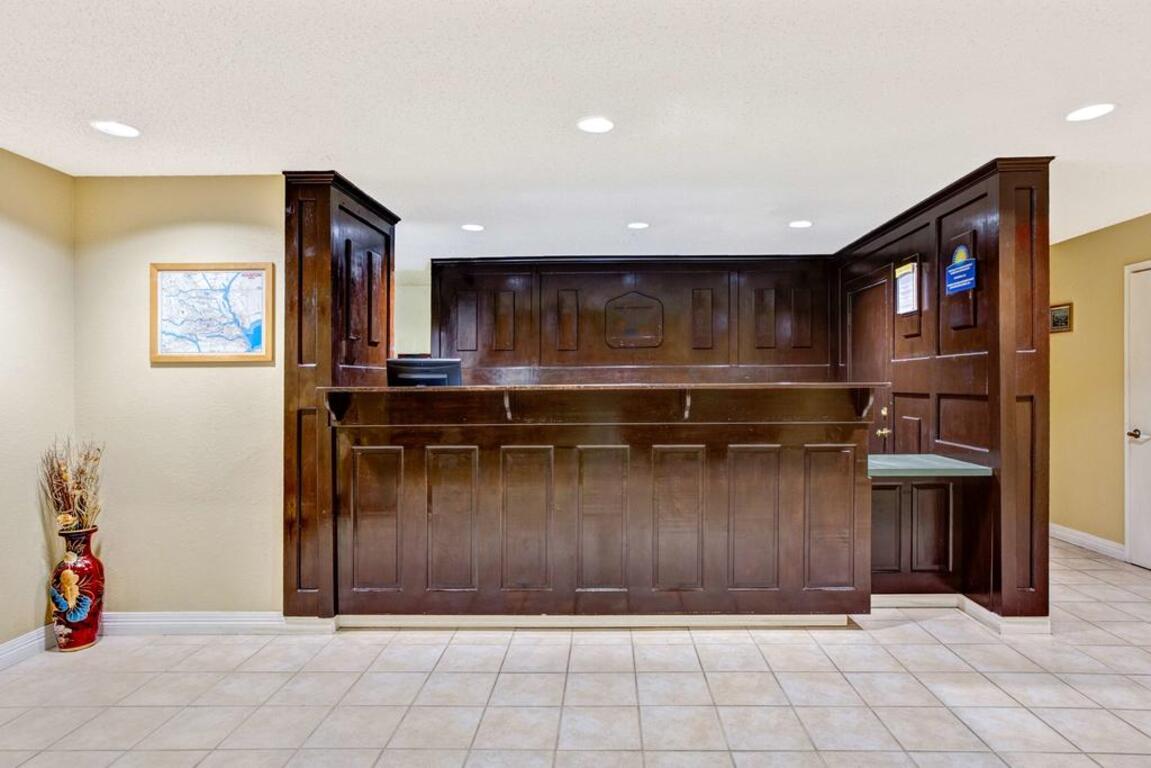 Americas Best Value Inn & Suites La Porte/Houston photo
