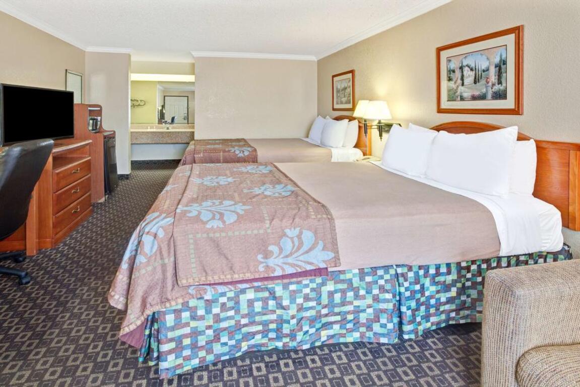 Americas Best Value Inn & Suites La Porte/Houston photo