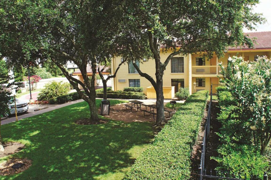 La Quinta Inn by Wyndham Houston La Porte photo