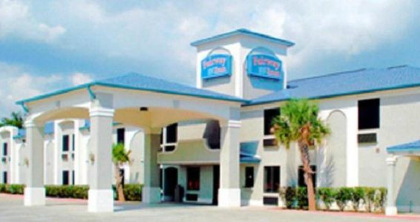 Fairway Inn La Porte photo