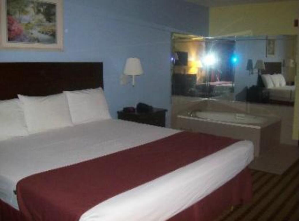 Fairway Inn La Porte photo