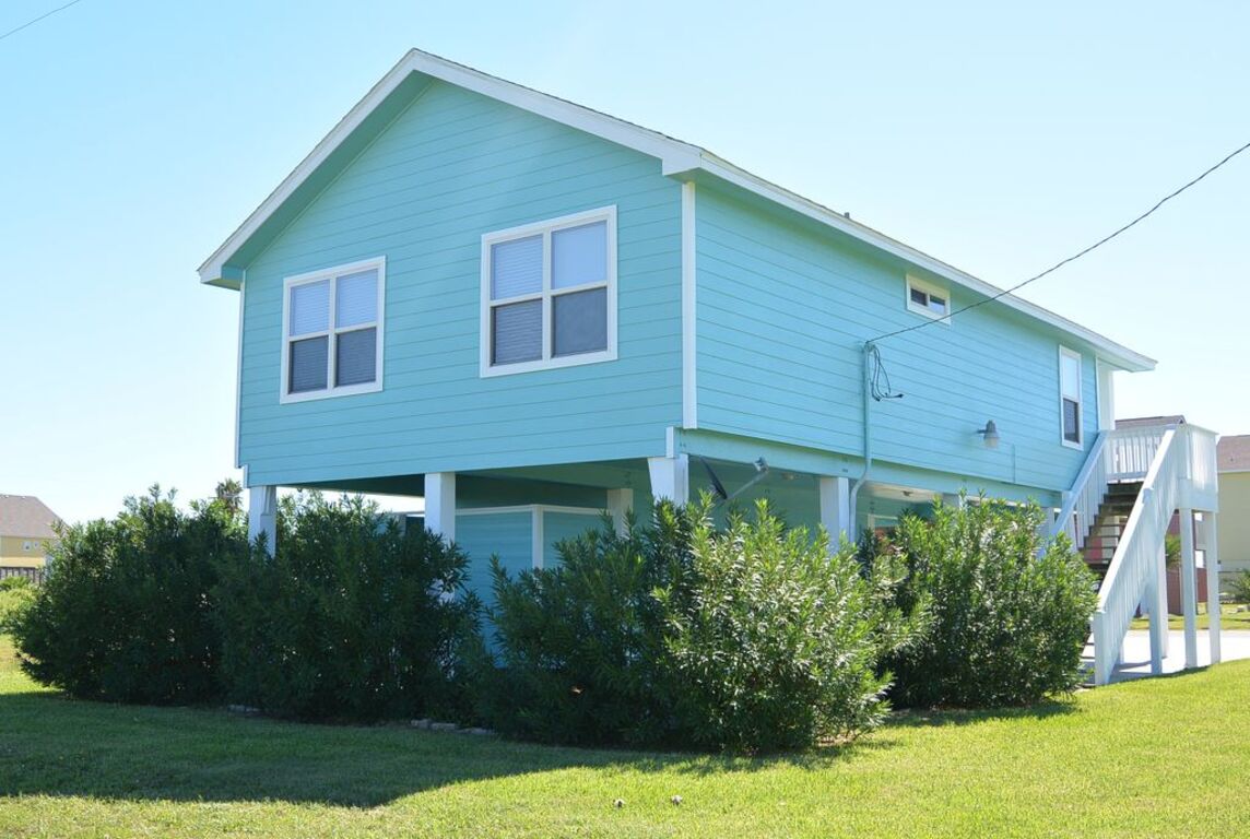 Blue Lagoon - 2 Bedroom, 2 Bath, Sleeps 8. photo