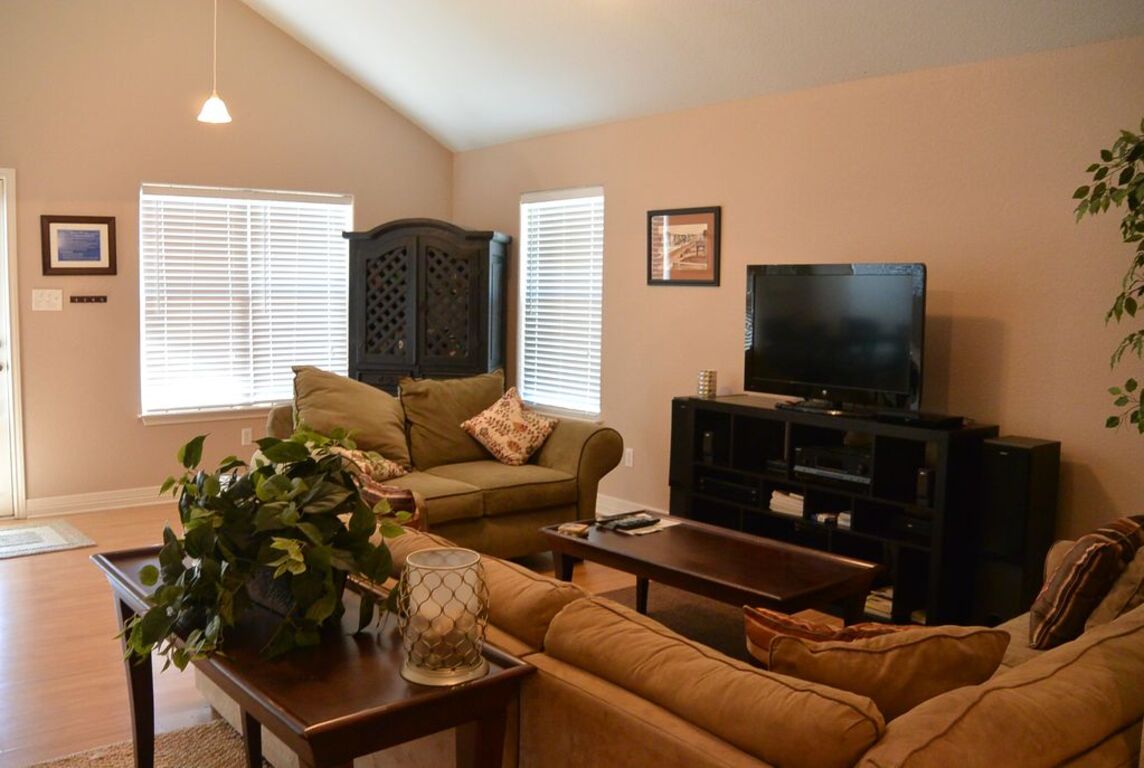 Blue Lagoon - 2 Bedroom, 2 Bath, Sleeps 8. photo