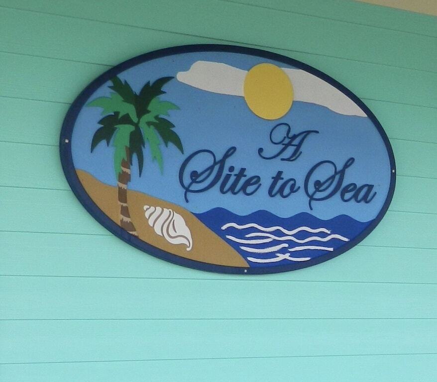 VOTED 5 STAR BEST BEACHFRONT - FIRST ROW - RESORT photo