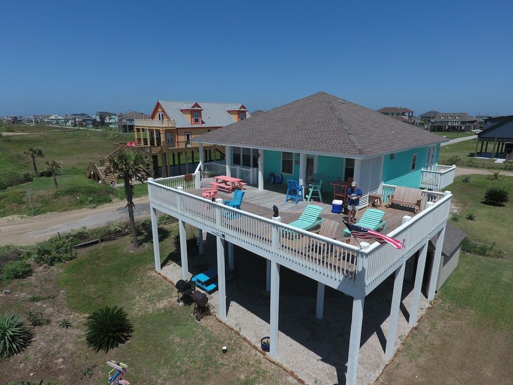 VOTED 5 STAR BEST BEACHFRONT - FIRST ROW - RESORT photo