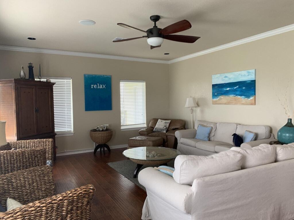 'Relax at Crystal Beach' - Beautiful 4 bedroom spacious Home - Great Beach View photo