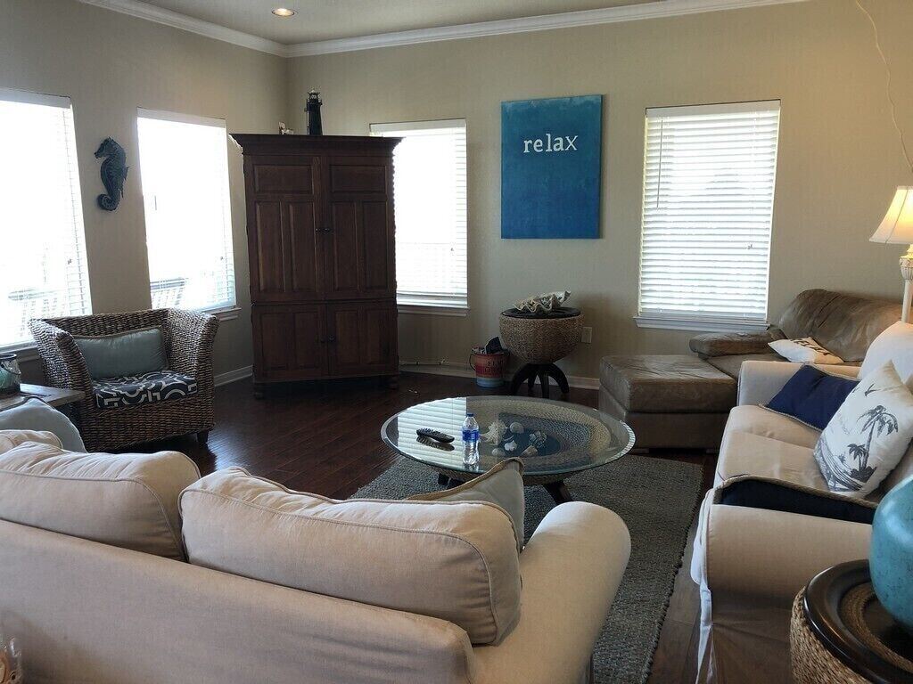 'Relax at Crystal Beach' - Beautiful 4 bedroom spacious Home - Great Beach View photo