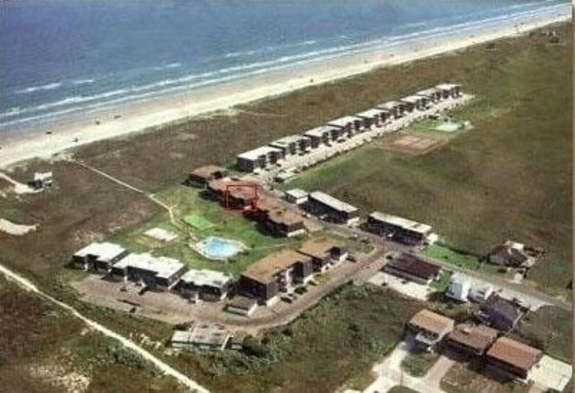 Look and book April, May, and summer open photo