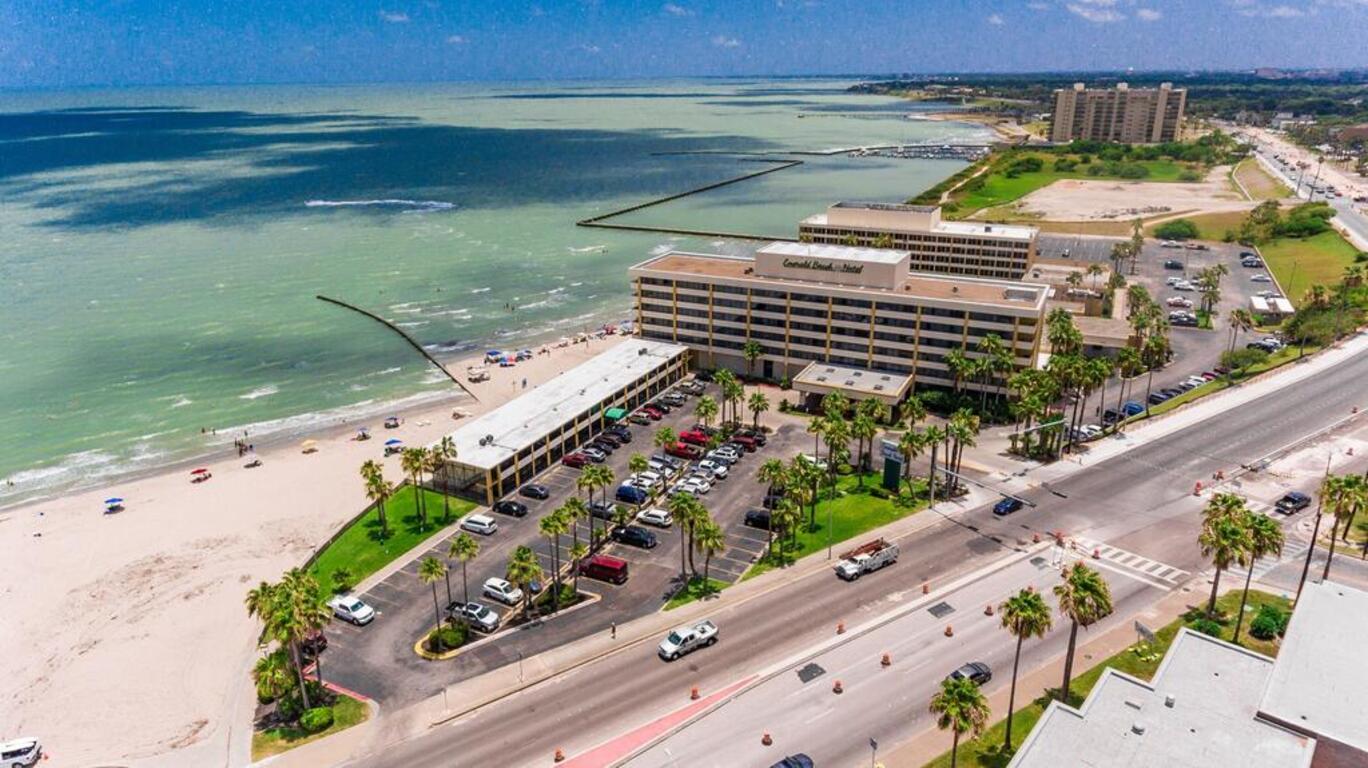Emerald Beach Hotel photo