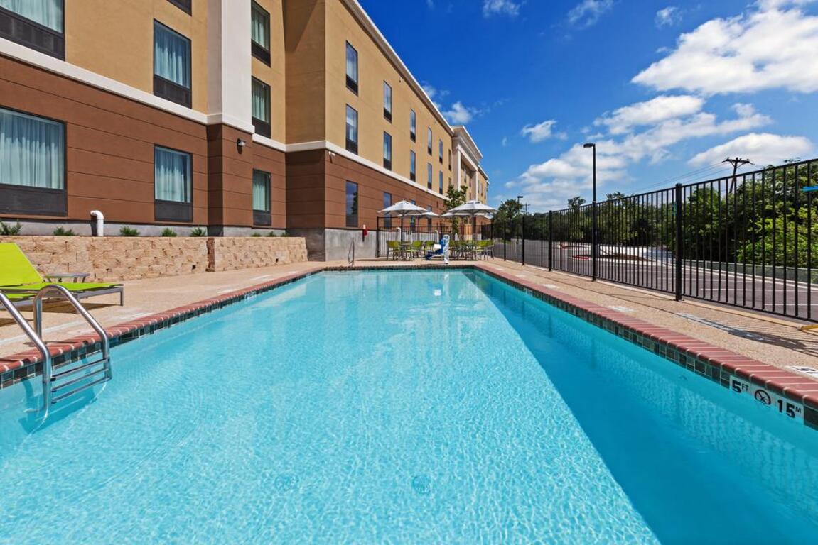 Hampton Inn and Suites Georgetown/Austin North, TX photo