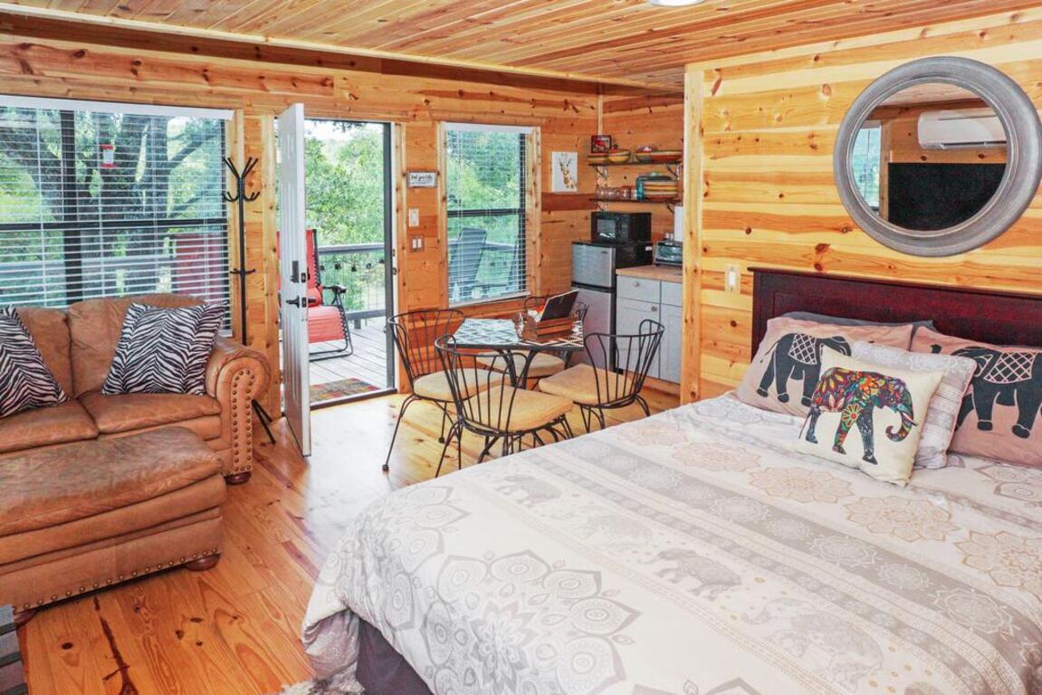 Arbor House of Dripping Springs - Safari House photo