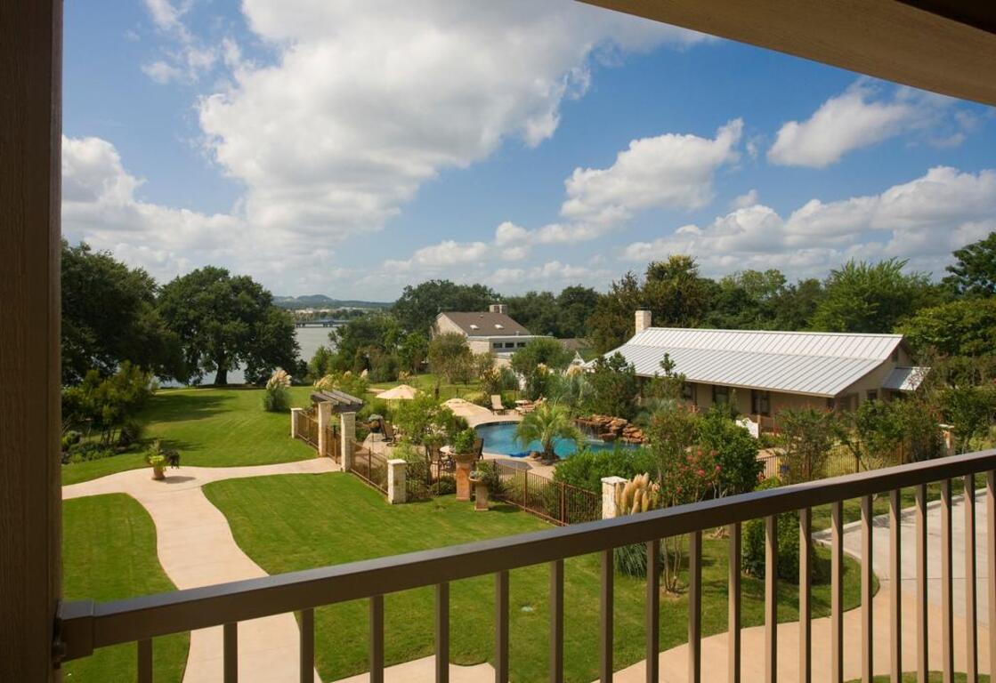 Inn on Lake Granbury photo