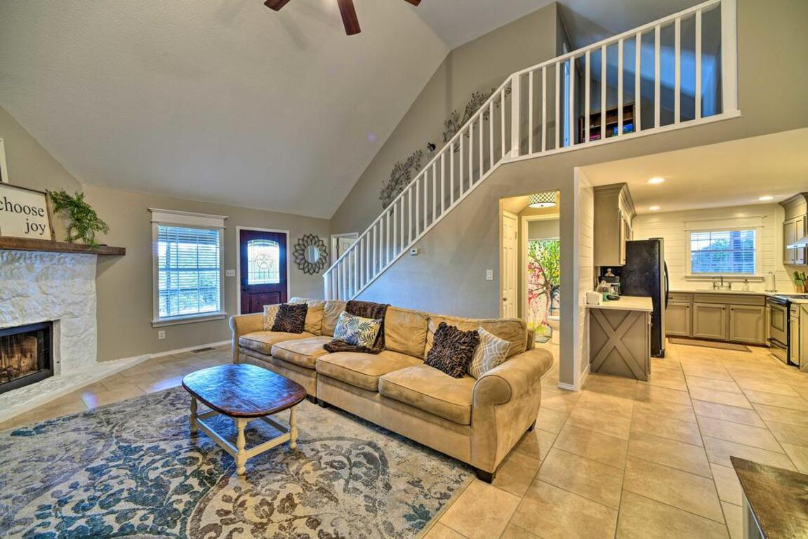 Spacious, Private and Peaceful Hill Country Retreat photo
