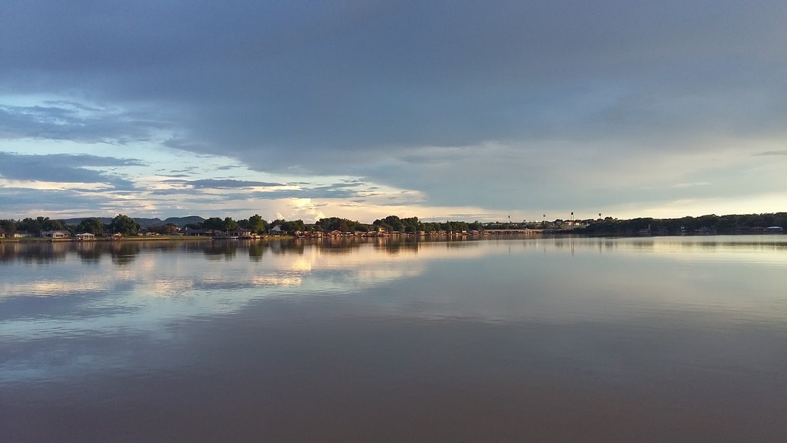Lake Granbury in the evening