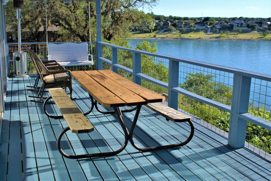 Enjoy Nature:Wildlife-Sunsets-2 Fire Pits Beautiful 140’ Lake Waterfront Home photo