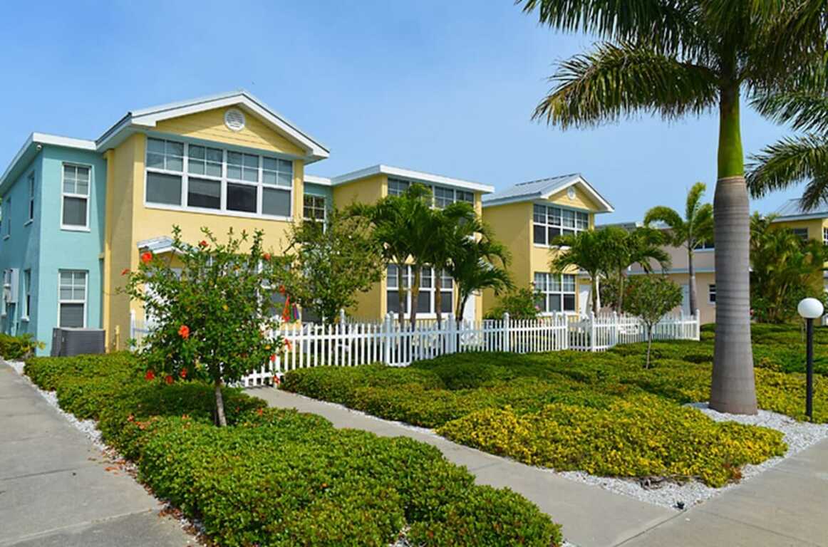 Beaches are Open! Beautiful Barefoot Beach Resort 1/1 Indian Shores FL photo