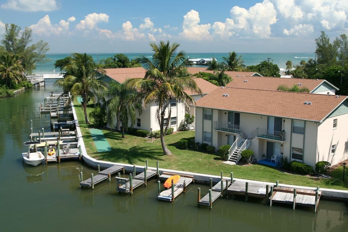 Best Location on Island - Read Our Guest Reviews! photo