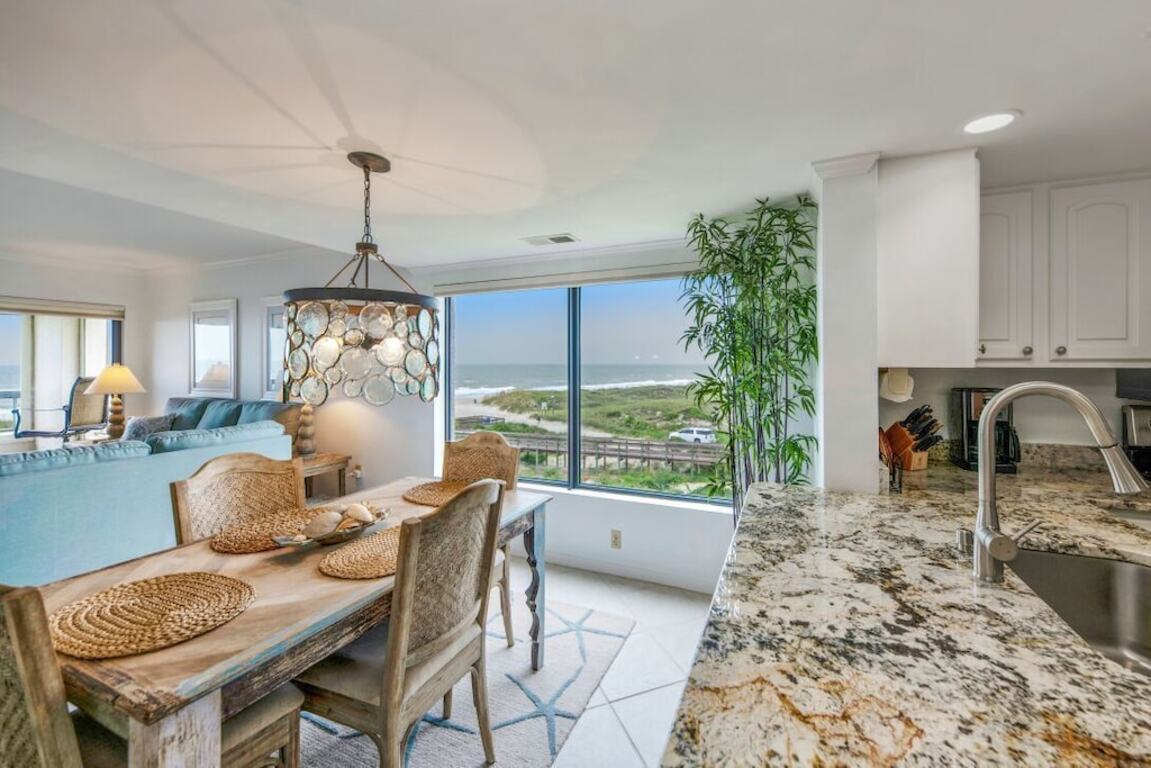 Beautiful Oceanfront Condo With Breathtaking Beach Views photo