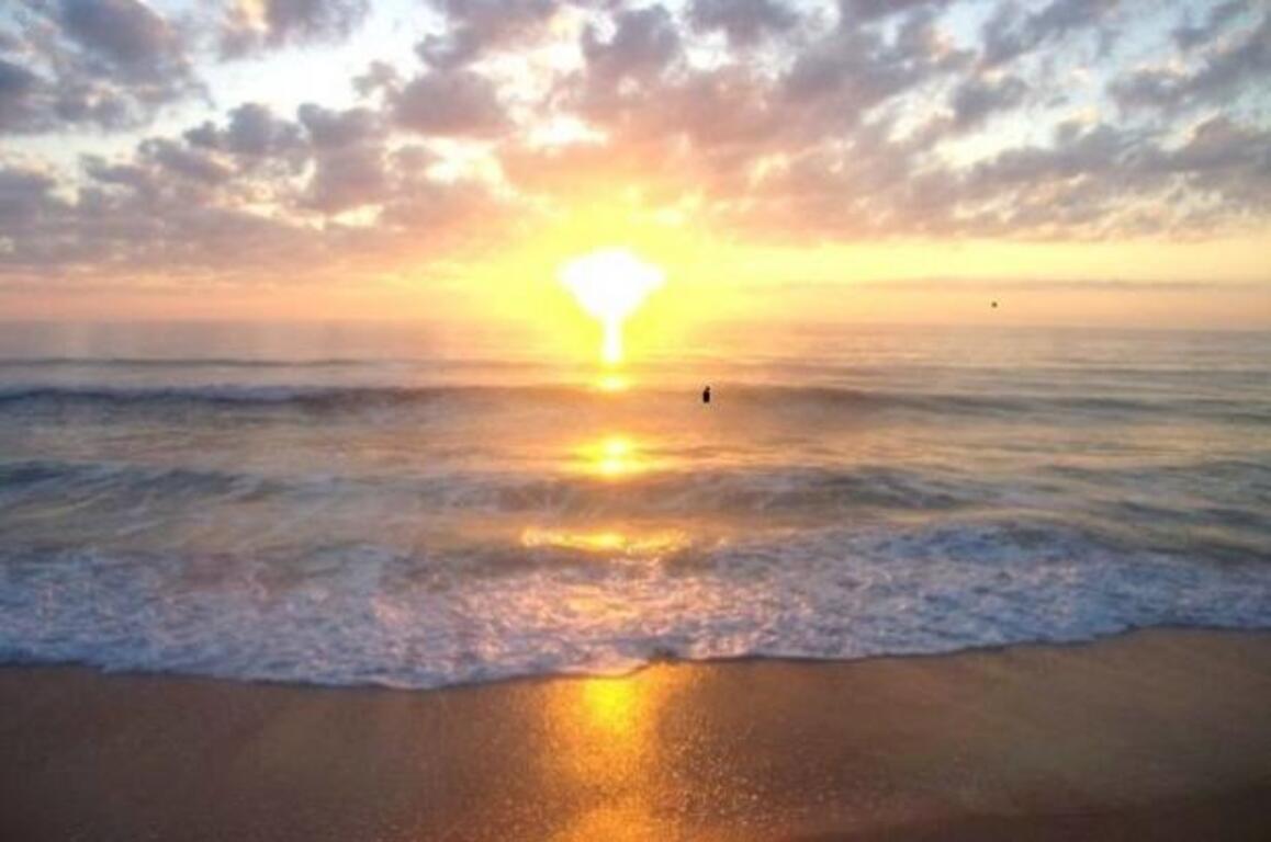 Hemingway Dream, 5 Bedrooms, Beach Front, Sleeps 14 photo